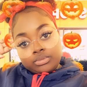 Meet your Posher, Lillian